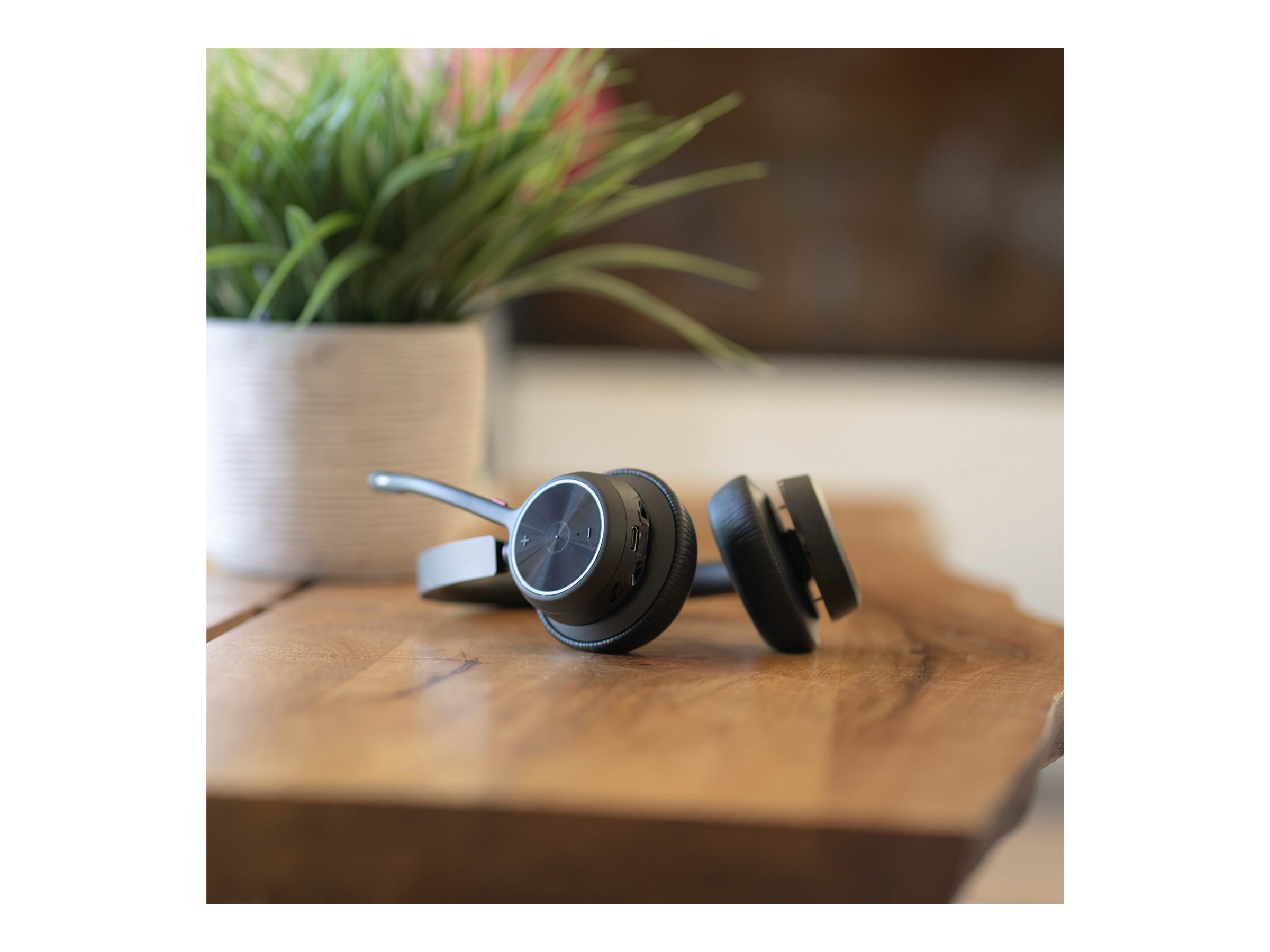 CCS Product Image (Bottom/2400 x 1800)