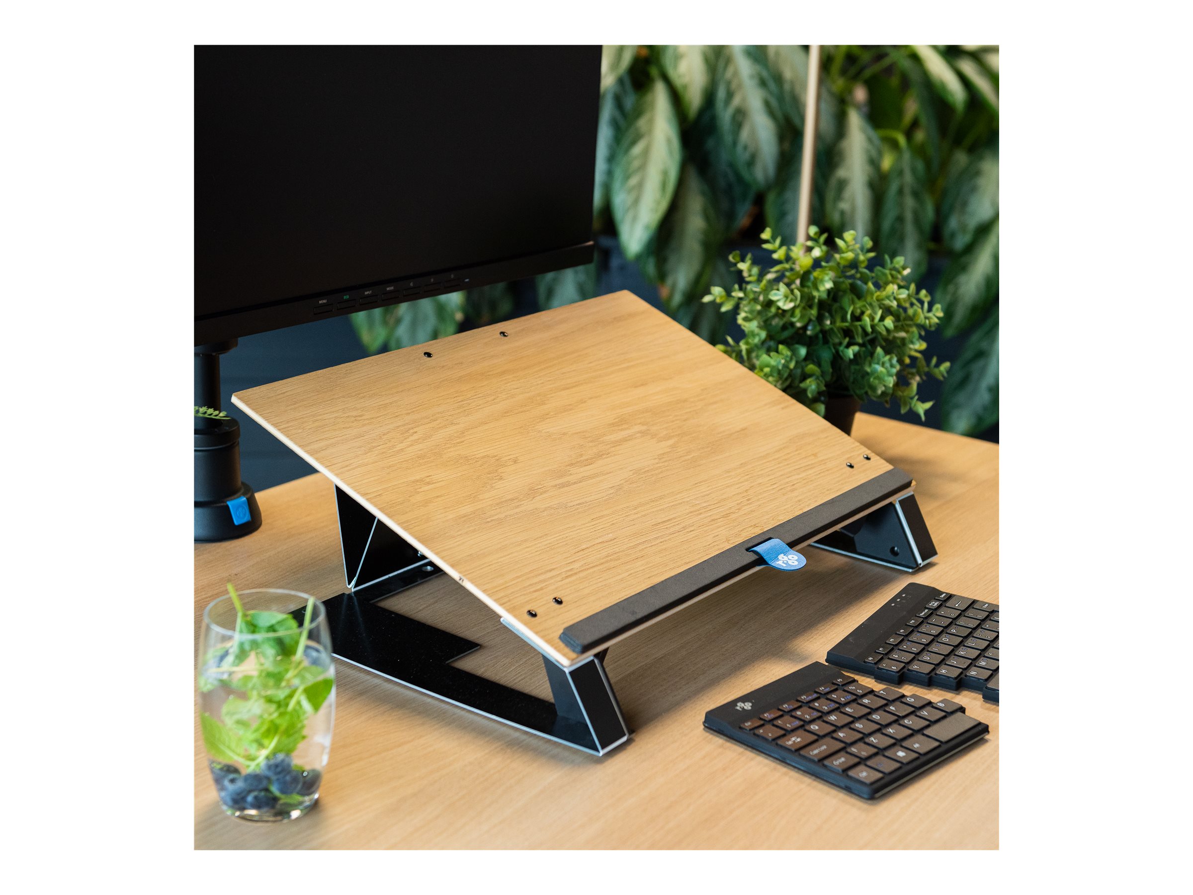 CCS Product Image (Left-angle/2400 x 1800)