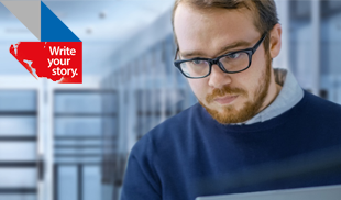 Future-X Toshiba Enterprise HDD Festplatte MG Serie Future-X Toshiba Enterprise HDD Festplatte MG Serie - Mann mit Brille und der Aufschrift „Write Your Story“