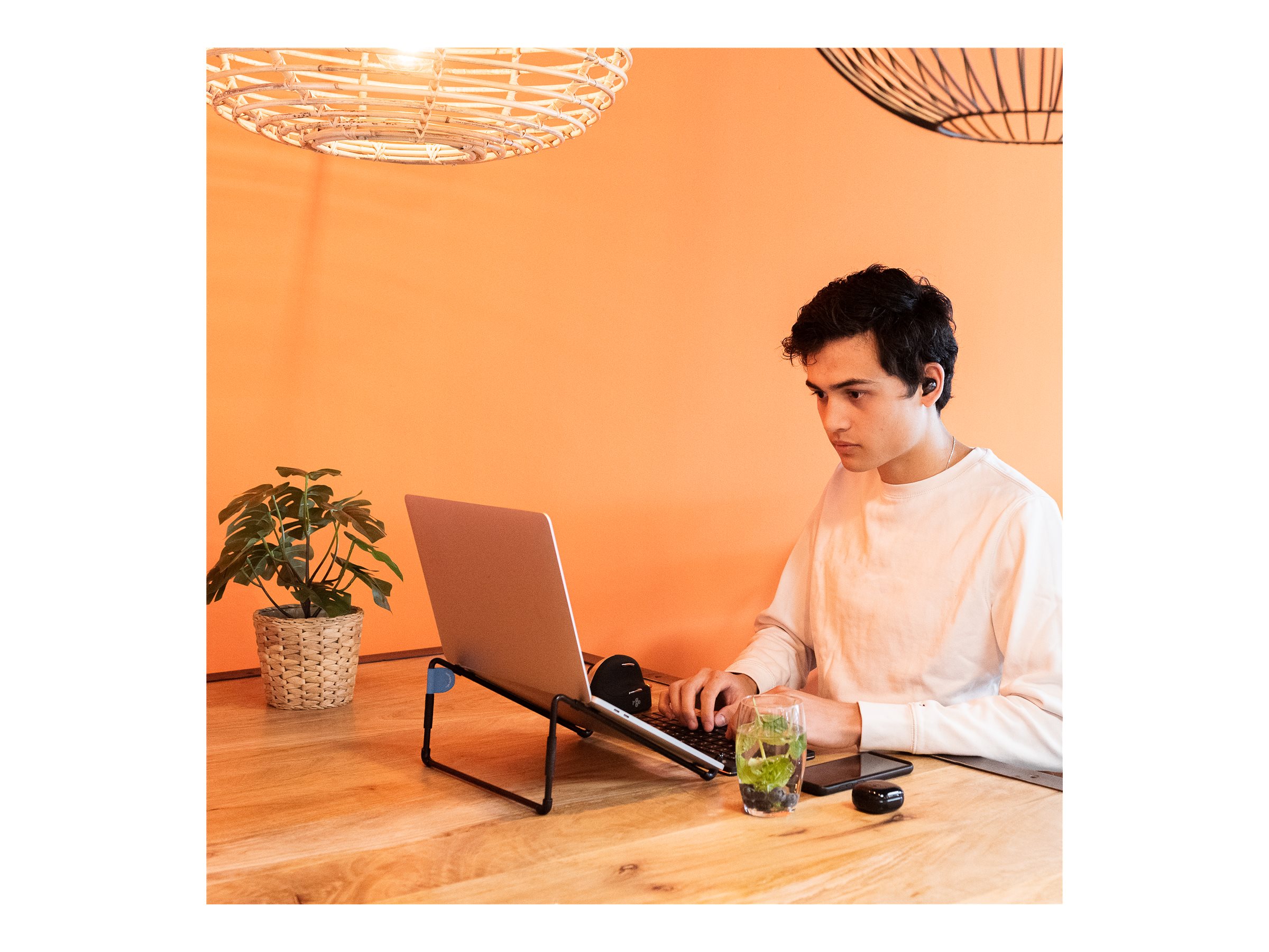 CCS Product Image (Back/2400 x 1800)