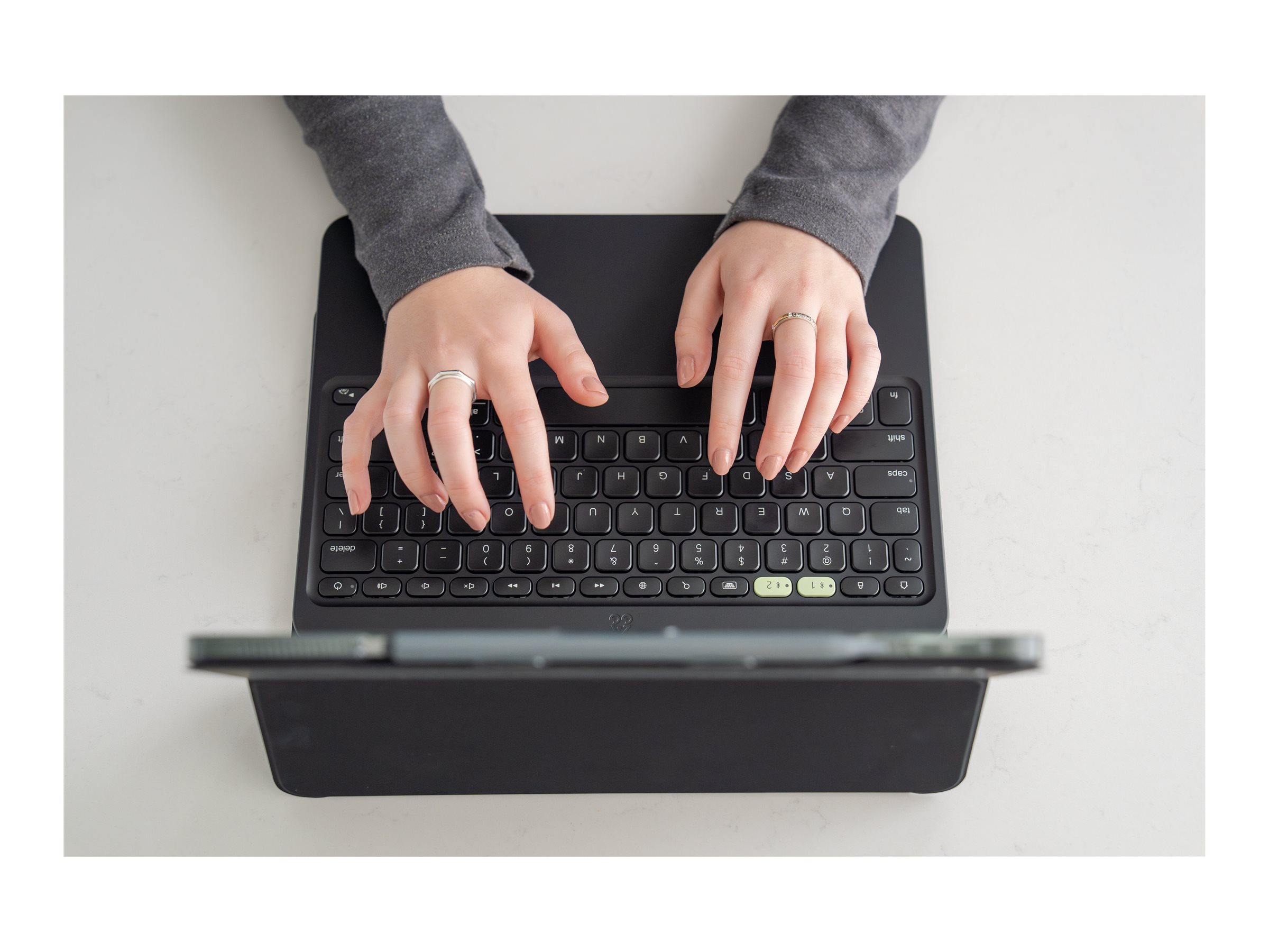 CCS Product Image (Top/2400 x 1800)