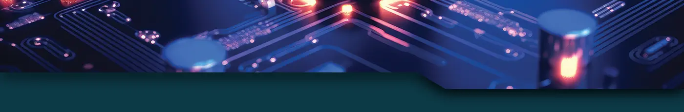 Beim Vergleich von 1P-Servern liefert der AMD EPYC 4584PX mit 16 Kernen eine 52 % bessere Integer Performance/gesch. System-W als der Intel Xeon E2488 E4K-003E4K. Nahaufnahme eines Mainboards mit leuchtenden Stellen.