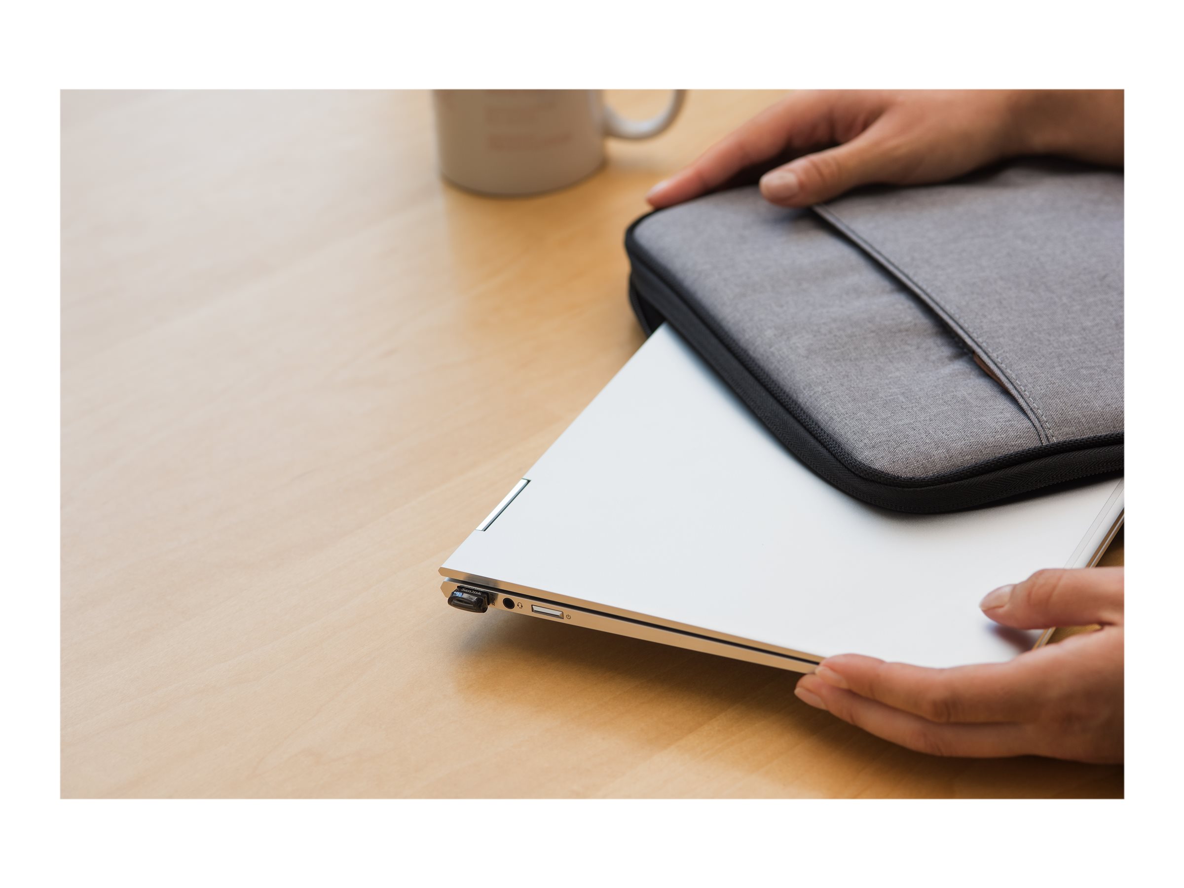 CCS Product Image (Right-angle/2400 x 1800)