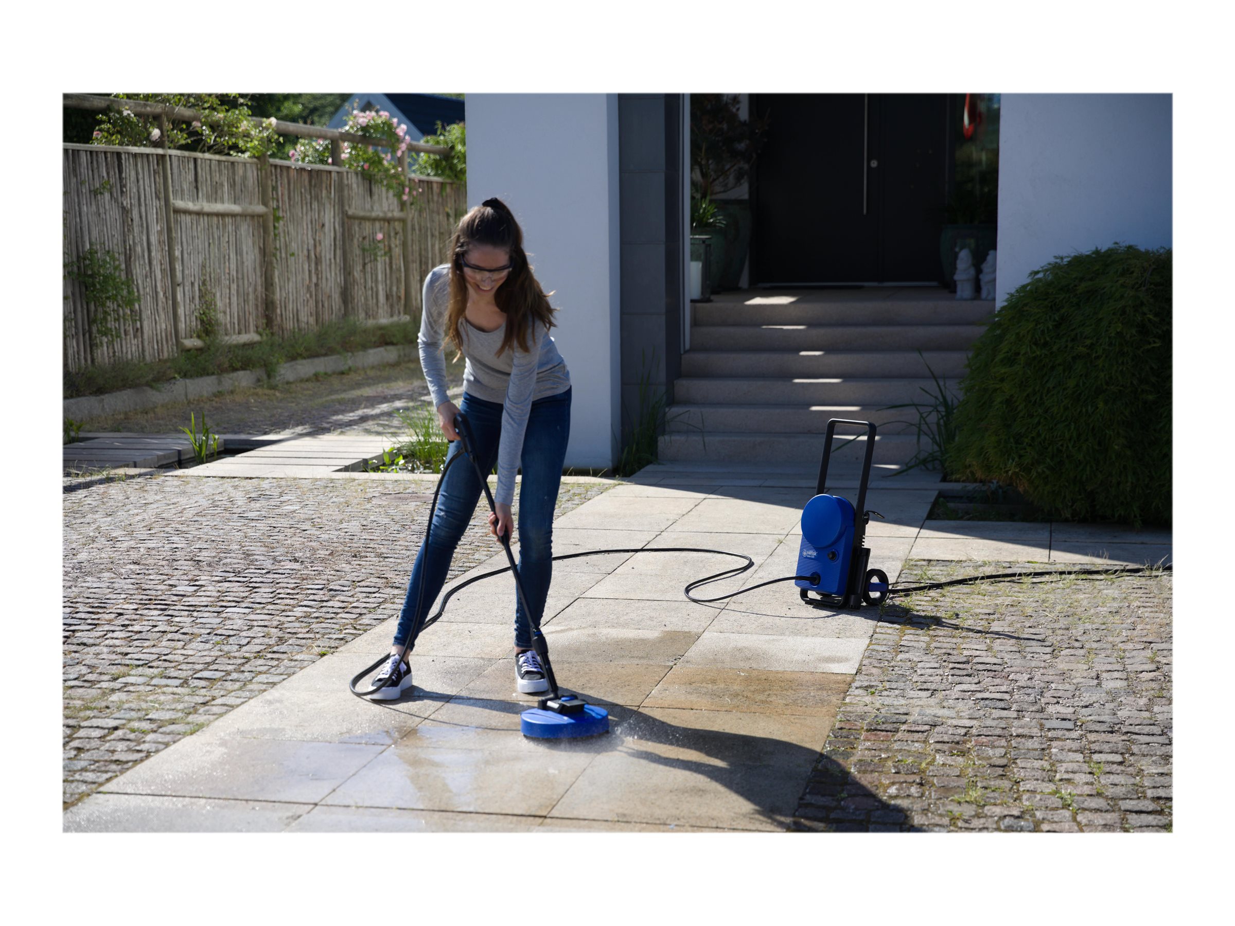 CCS Product Image (Right-angle/2400 x 1800)