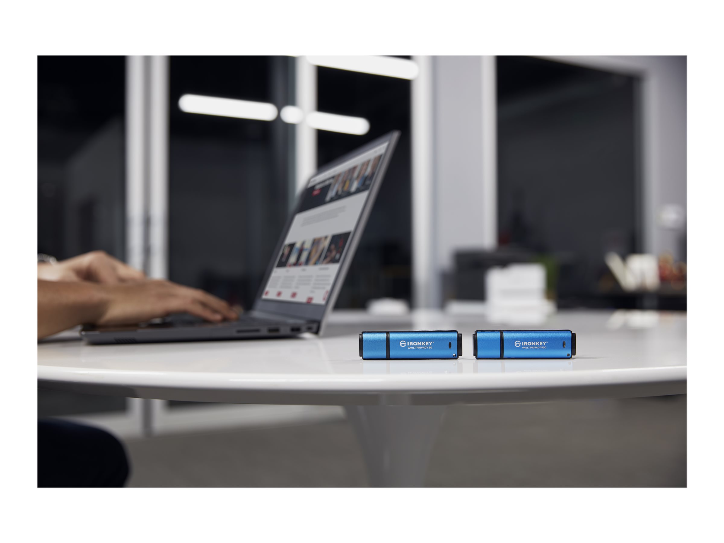 CCS Product Image (Multi-angle/2400 x 1800)